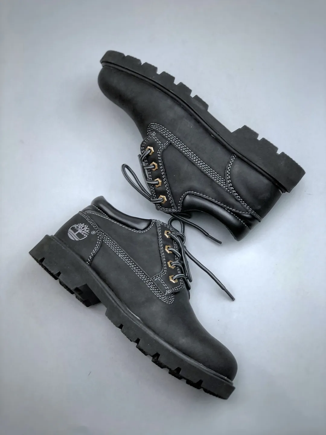 Local pick-up💰480 supports store release. New goods🚀#Timberland Timberland/Timberland classic model 25ss new low-cut classic re-engineered brand new upgrade Guangdong factory quality original box original packaging The fabric is made of Italian 🇮🇹 frosted cowhide with anti-odor and anti-corrosion genuine leather latex insoles to give you a perfect wearing experience. High-quality and durable, a must-have for sportsmen. Specialized in treating those who are not handsome. High quality and first-class feel. Exclusive supply. Size: 39-44 (one size larger)